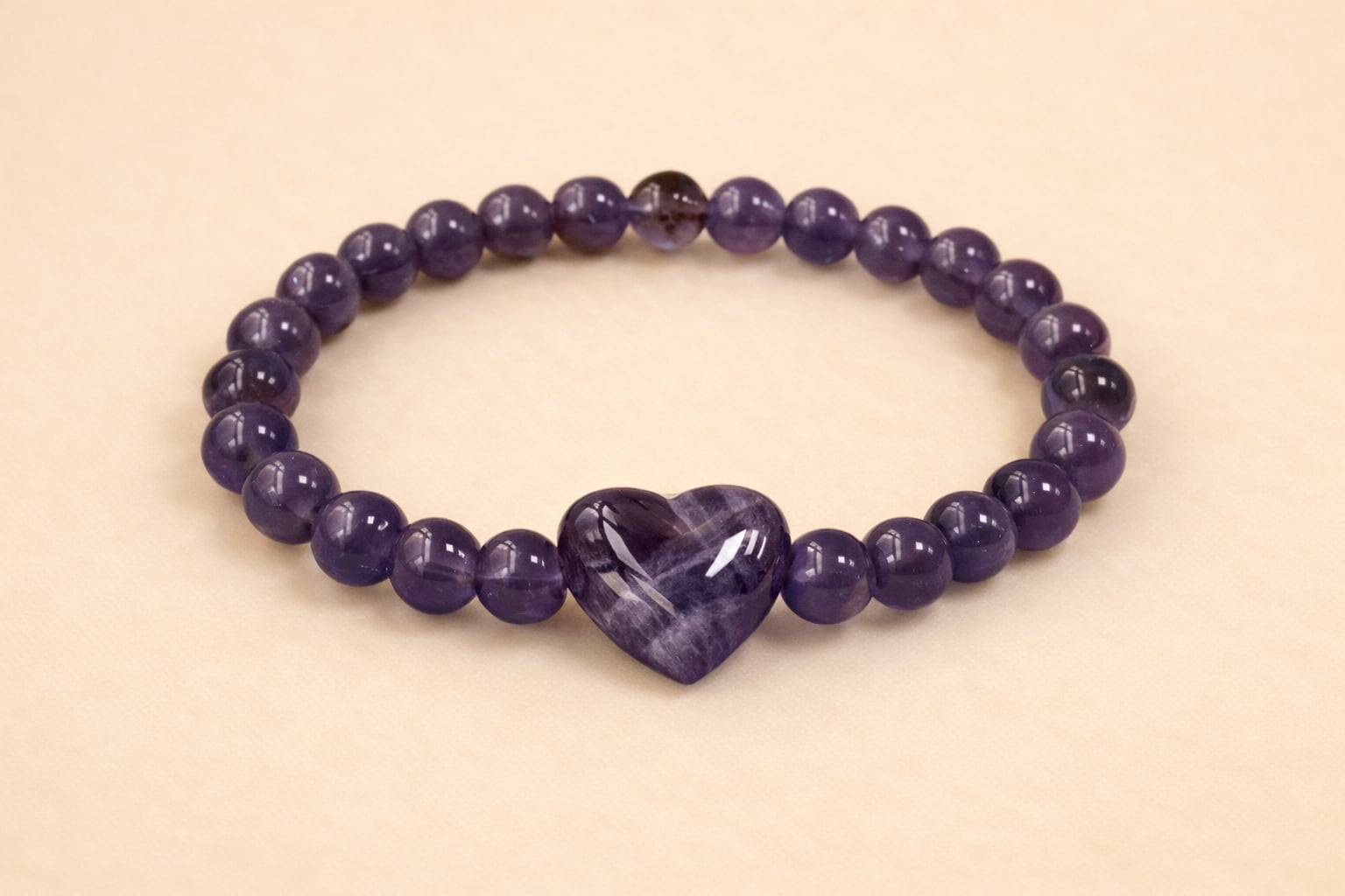 Bracelet améthyste avec cœur central